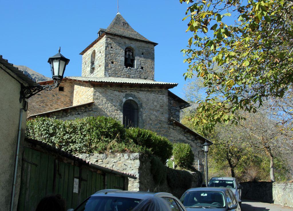 La Iglesia Parroquial Del Siglo XVIII Dedicada A San Vicente, CHIA (Huesca)