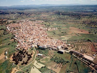 Vista aérea del pueblo, CASTILBLANCO (Badajoz)