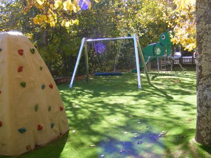 Zona infantil de juegos